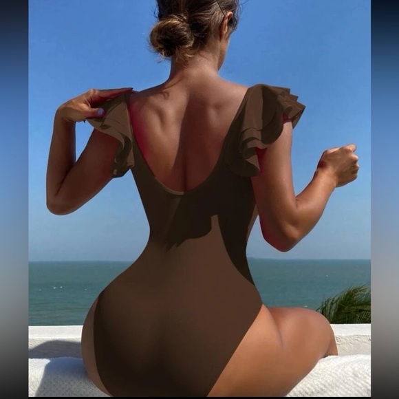 One piece bathing suit, or bodysuit - Picture 2 of 16